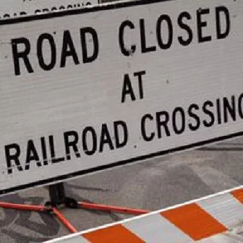 railroad-crossing-closed