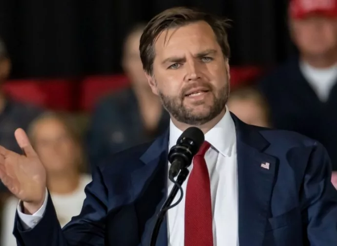 JD Vance speaks at the Vice-Presidential Nominee’s election rally in Atlanta^ Georgia. Atlanta^ Georgia^ USA—4th Nov^ 2024