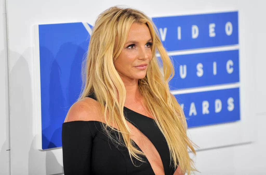 Britney Spears Settles Legal Dispute With Father Over Conservatorship ...