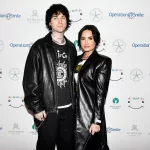 demi-lovato-jutes-op-smile-2023-billboard-1548782491