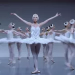 taylor-swift-shake-it-off-screenshot-billboard-pro-1260330419