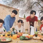 tomorrow-x-together-cr-courtesy-of-bighit-music-2025-billboard-1548541602