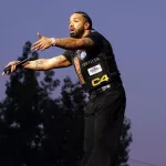 drake-wireless-day-1-july-11-2025-2-billboard-1548402835