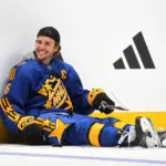 justin-bieber-hockey-2024-billboard-1548938744