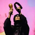 01-oasis-rose-bowl-2025-billboard-1800959594