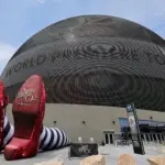 sphere-wizard-of-oz-red-slippers-billboard-1800643969