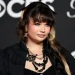 lola-young-mtv-vmas-2025-billboard-1800381174