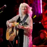 emmylou-harris-hall-of-fame-21-billboard-1548403358