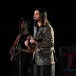 noah-kahan-dec-2025-billboard-1800644450