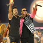 daddy-yankee-luis-fonsi-2017-bblmas-billboard-1548826046