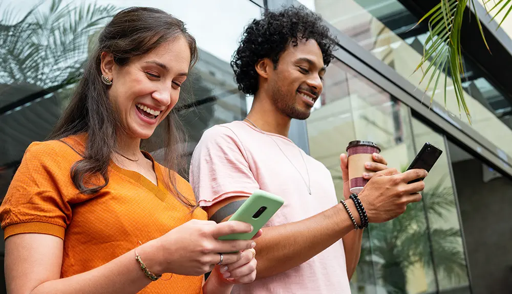 friends-using-app-at-store