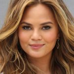 image-chrissy-teigen-and-kaitlyn-bristowe-on-extra