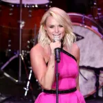 Miranda Lambert performs onstage during the 9th Annual ACM Honors at the Ryman Auditorium on September 1^ 2015 in Nashville^ Tennessee.