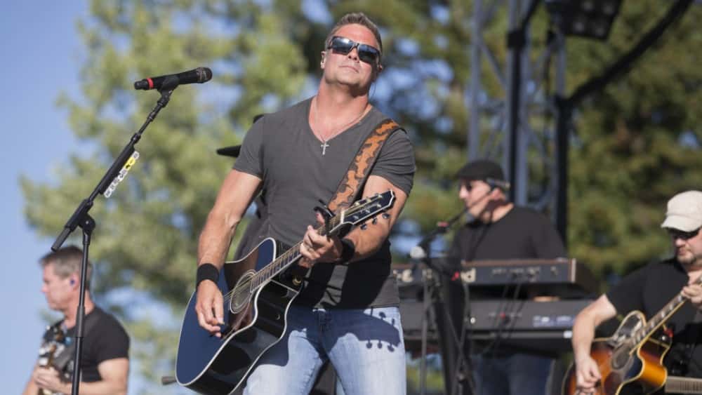 Troy Gentry's Widow Sues Helicopter Company Over Fatal Crash Classic