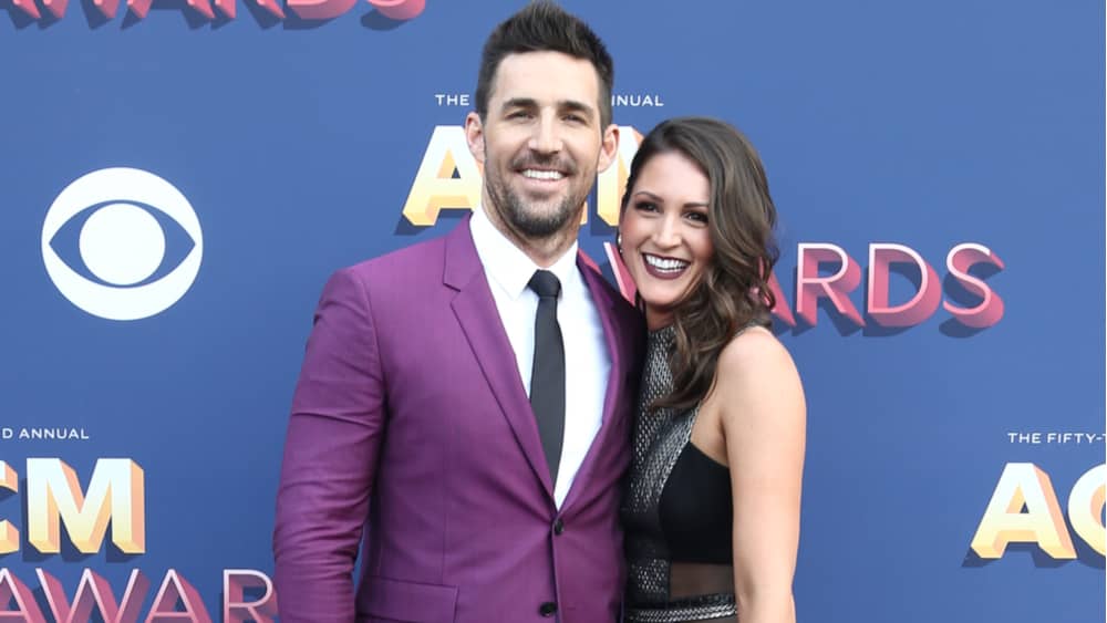 Jake Owen hits No. 1 on Country Radio with "Made For You" | Classic Country 98.1 WBRF - Vimarsana News