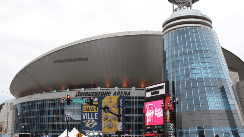 2021 CMA Awards will return to Nashville's Bridgestone Arena on Nov. 10; will require attendees to be vaccinated - Vimarsana News