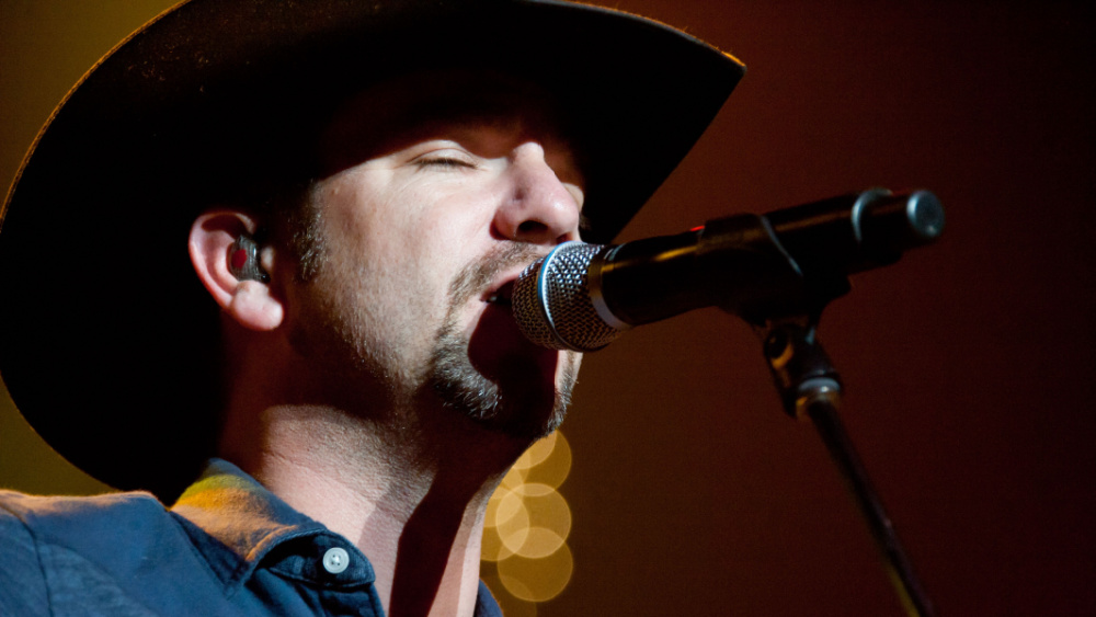 Craig Campbell released his first full-length album since 2018 - Vimarsana News