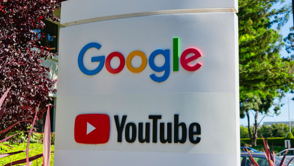 Supreme Court hears arguments on social media legal protections - Vimarsana News