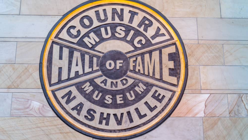 Taylor Swift pop-up exhibit opens at Country Music Hall Of Fame - Vimarsana News