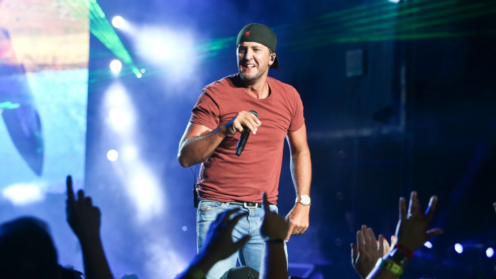 Luke Bryan extends his Las Vegas Residency into 2023 KRTY Country Music