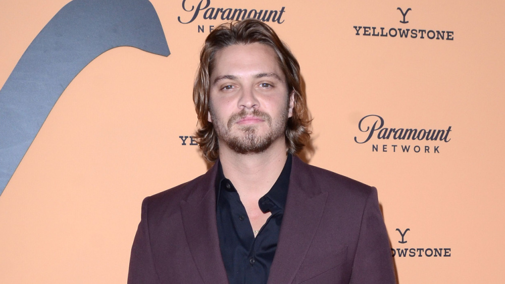 'Yellowstone' star Luke Grimes releases debut song 'No Horse To Ride ...