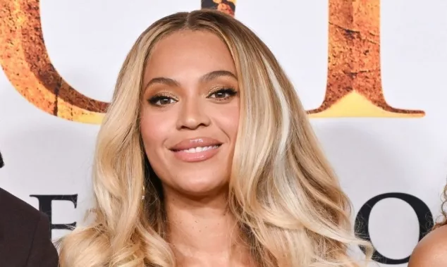 Beyonce at '‘Mufasa: The Lion King’ World Premiere on December 09^ 2024 in Hollywood^ CA