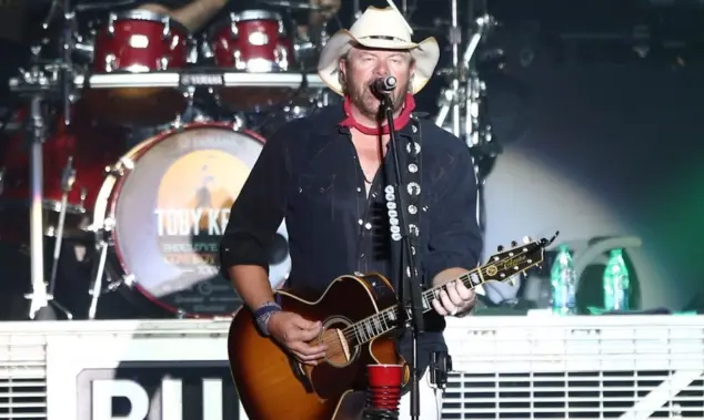 Toby Keith performs in concert at Country Thunder Arizona on April 8^ 2018 in Florence^ Arizona.