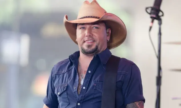 Jason Aldean performs onstage at NBC's 'Today Show' at Rockefeller Plaza July 31^ 2015 in New York City.