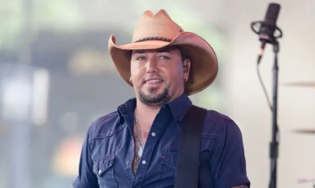 Jason Aldean performs onstage at NBC's 'Today Show' at Rockefeller Plaza July 31^ 2015 in New York City.