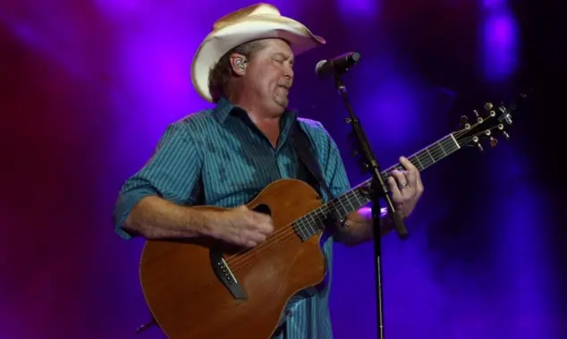 Tracy Lawrence performs at the CountryFlo Music and Camping Festival on November 4^ 2016 in Lake Wales^ Florida. LAKE WALES^ FL-NOV 4