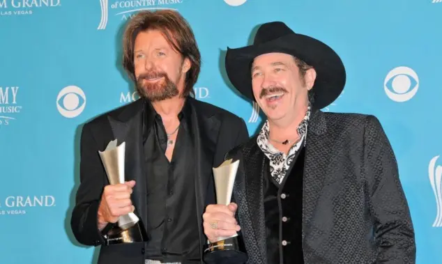 Brooks and Dunn at the 45th Academy of Country Music Awards Press Room^ MGM Grand Garden Arena^ Las Vegas^ NV. 04-18-10
