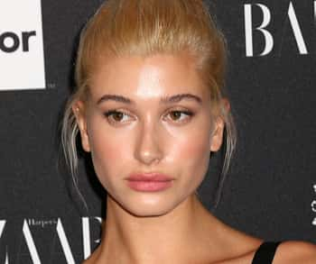 Hailey Baldwin Slams Taylor Swifts Squad 951 Wayv