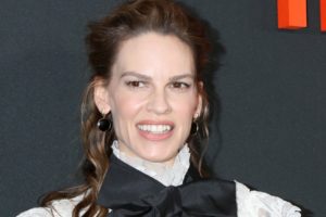 Check Out The Teaser For Hilary Swank’s Netflix Series “Away” Check Out The Teaser For Hilary Swank’s Netflix Series “Away”