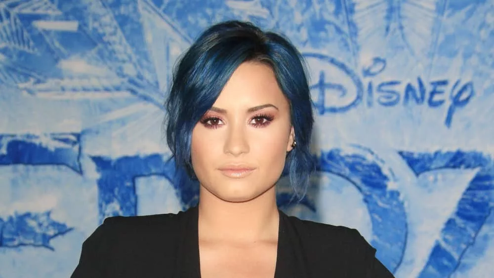 Demi Lovato shares rock version of her hit song 'Confident' - Vimarsana News