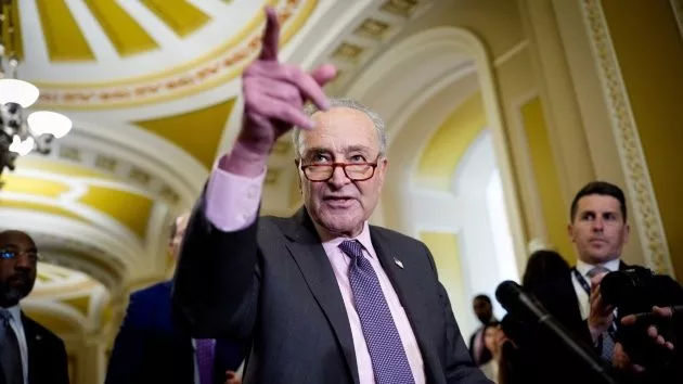 getty_chuckschumer_041625194178