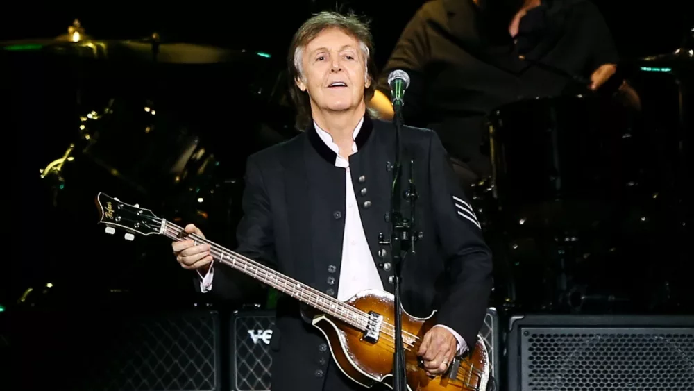 Paul McCartney performs onstage at NYCB Live on September 27^ 2017 in Uniondale^ New York.