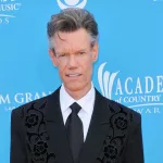 shutterstock_103049054986971