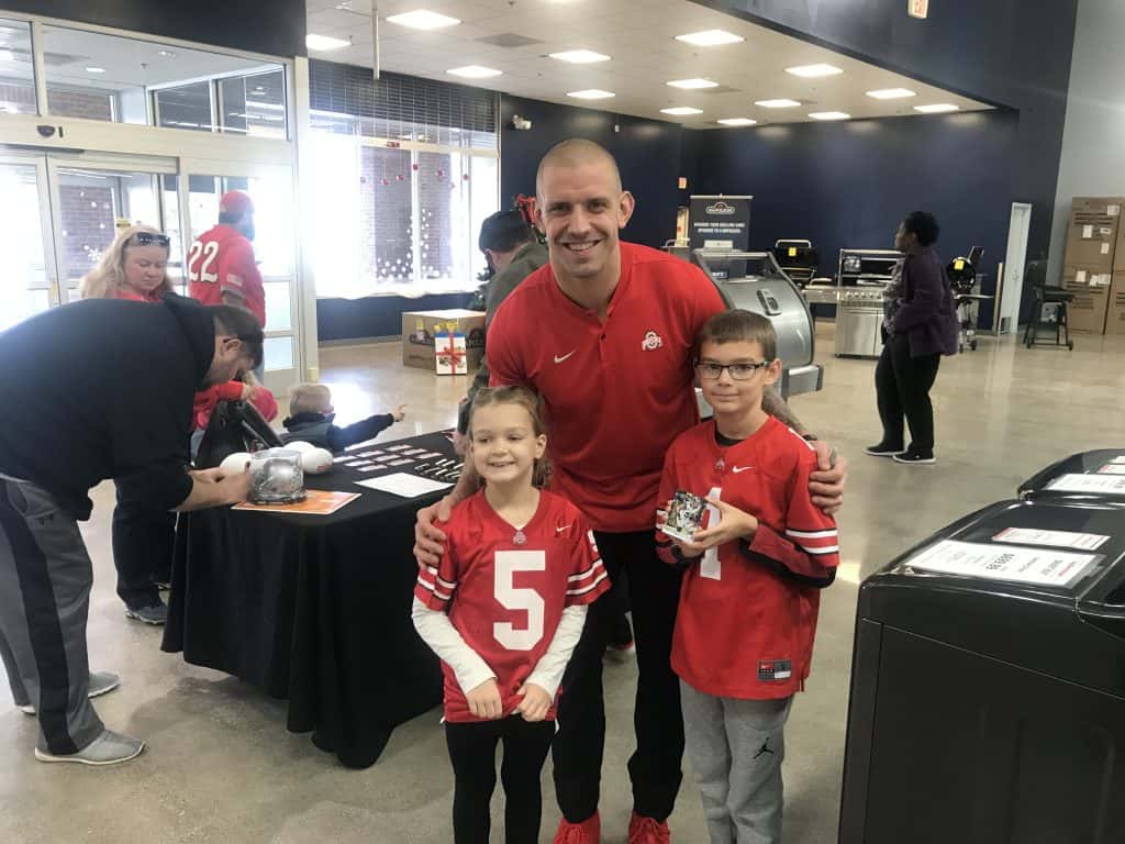 James Lauriniaitis at ApplianceSmart on November 18, 2018 WBNS