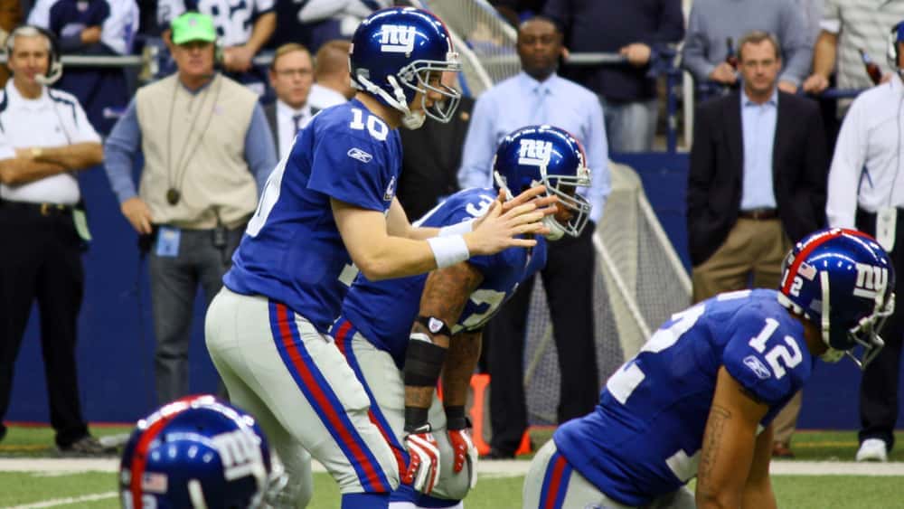New York Giants Bench Eli Manning Elevate Daniel Jones To