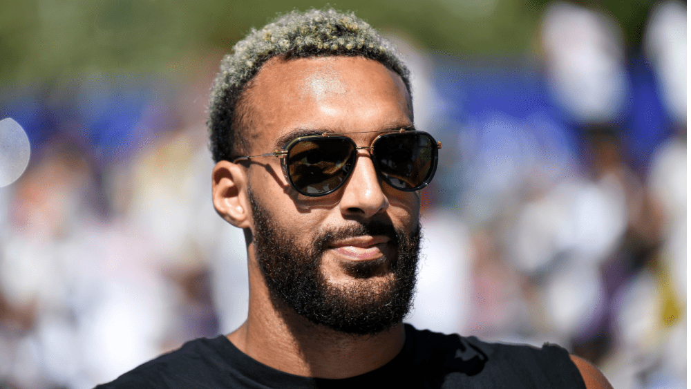 shutterstock_2182457805326127