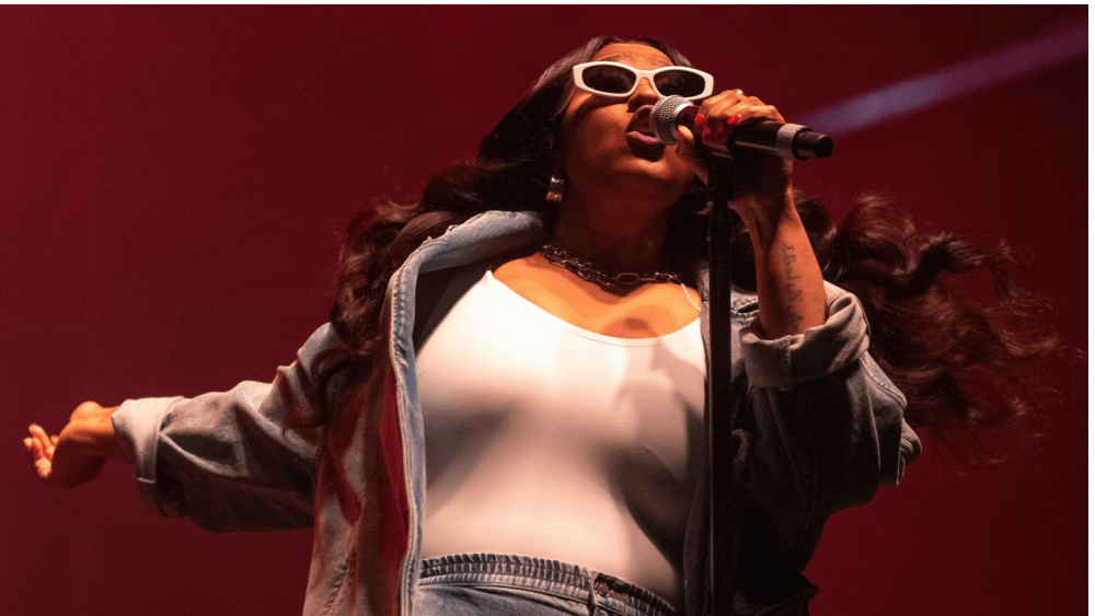 shutterstock_2216421907340086