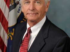 governor-steve-beshear-official-photo