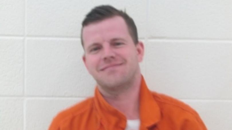 dereklewismugshot