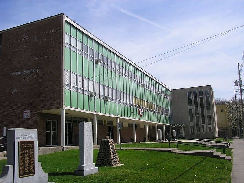johnson_county_kentucky_courthouse
