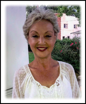 lora-hewlett