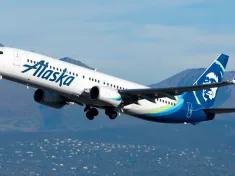 Alaska Airlines Boeing 737 departing Ted Stevens Airport