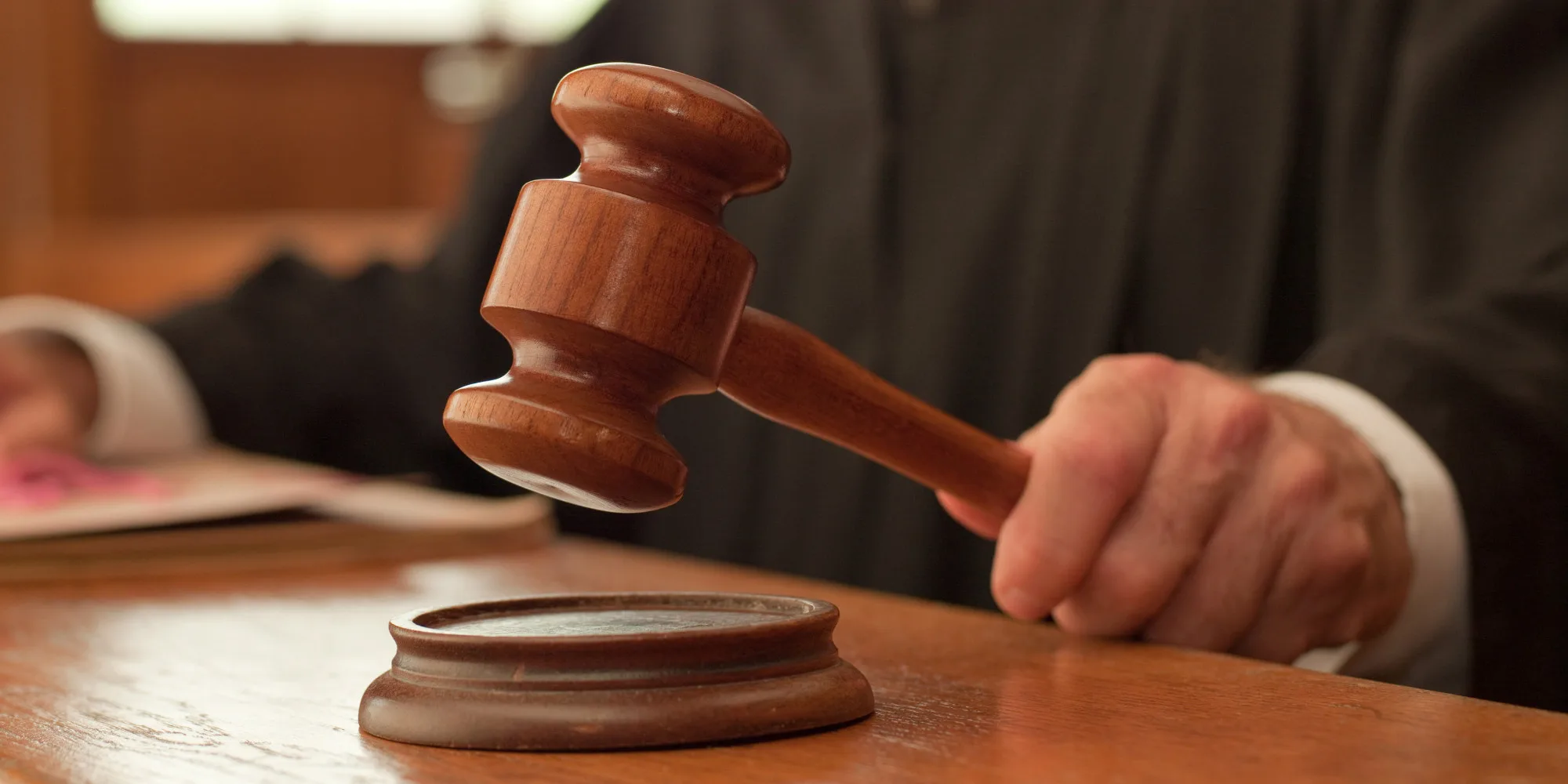 judge-2