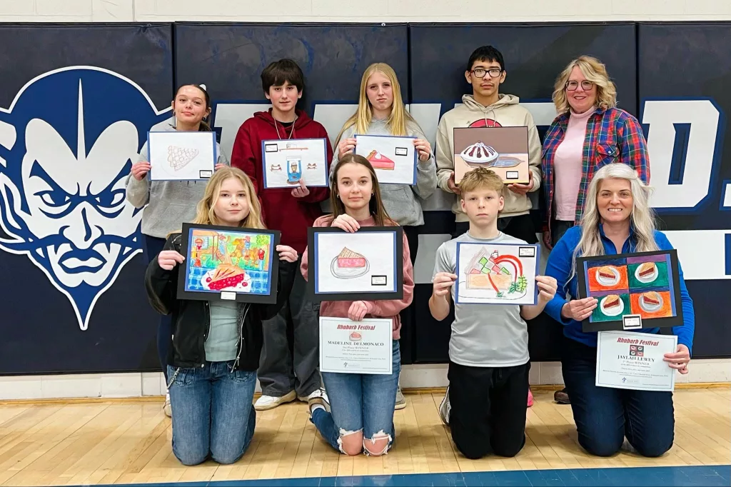2025-cmhs-student-artists-including-3rd-place-madeline-delmonaco