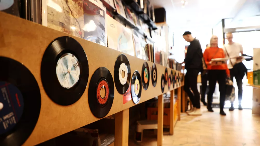 shutterstock_2327298985