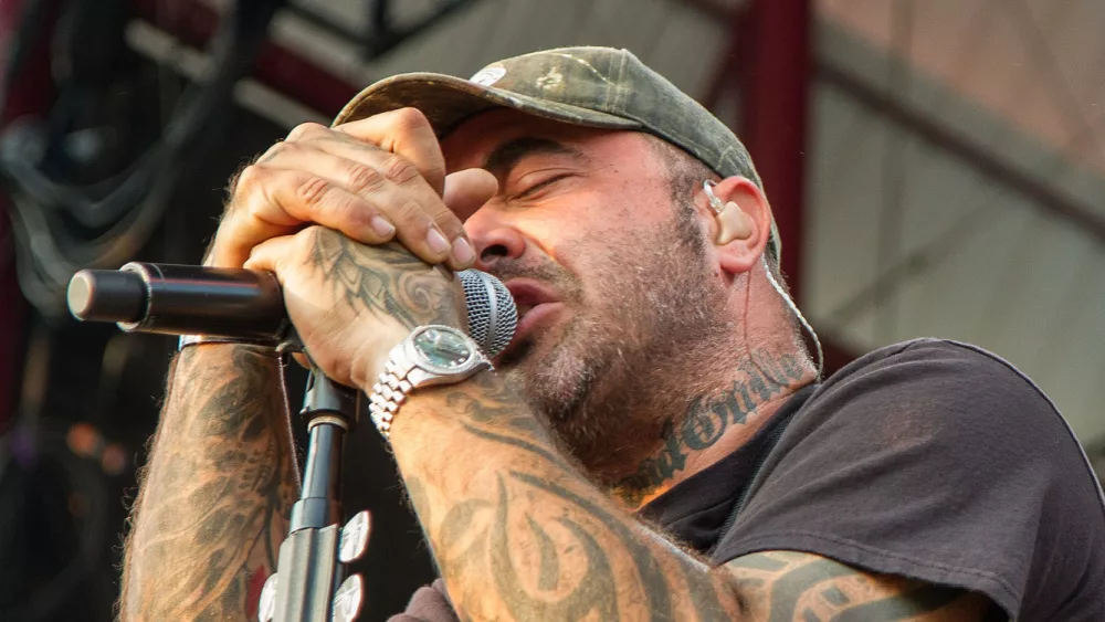 Staind stinger Aaron Lewis at the Rockstar Uproar Festival in Nampa, Idaho